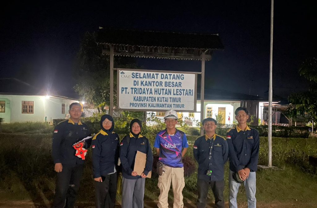Jasa Konsultan MODI untuk Kebutuhan Administrasi Pertambangan Perusahaan pertambangan perlu menjaga kelengkapan data dan dokumen perizinan. Data yang akurat membantu perusahaan memantau informasi kegiatan usaha serta memenuhi kebutuhan administrasi. Dalam sektor mineral dan batubara, MODI dikenal sebagai Minerba One Data Indonesia. Jasa Konsultan MODI dapat membantu perusahaan mengidentifikasi kebutuhan data dan memeriksa kelengkapan informasi pendukung sesuai prosedur yang berlaku. PT Bintang Teknik Konsultan menyediakan layanan konsultasi perizinan untuk membantu pelaku usaha memahami kebutuhan administrasi pertambangan. Apa Itu MODI? MODI merupakan sistem informasi yang berkaitan dengan data sektor mineral dan batubara. Informasi dalam sistem ini dapat berhubungan dengan perusahaan, perizinan, dan data pertambangan sesuai mekanisme yang berlaku. Perusahaan perlu memastikan data administrasi tetap sesuai dengan dokumen resmi. Jika terdapat perubahan informasi, kebutuhan pembaruan perlu diperiksa berdasarkan prosedur yang berlaku. Karena itu, pemeriksaan data secara berkala menjadi langkah penting dalam pengelolaan administrasi perusahaan. Mengapa Membutuhkan Jasa Konsultan MODI? Pengelolaan data pertambangan membutuhkan ketelitian. Ketidaksesuaian informasi dapat menimbulkan kendala ketika perusahaan memerlukan data untuk keperluan administrasi atau pelaporan. Melalui Jasa Konsultan MODI, perusahaan dapat memperoleh pendampingan untuk: Mengidentifikasi kebutuhan administrasi pertambangan. Meninjau dokumen perusahaan yang tersedia. Memeriksa kesesuaian data pendukung. Mengidentifikasi informasi yang perlu diperbarui. Memahami tahapan tindak lanjut sesuai prosedur yang berlaku. Selain itu, konsultasi dapat membantu perusahaan mengetahui dokumen yang perlu dilengkapi sebelum melakukan proses administrasi. Data yang Perlu Dipersiapkan Kebutuhan data bergantung pada status perusahaan dan tujuan layanan. Namun, perusahaan dapat mulai menyiapkan identitas badan usaha dan dokumen perizinan yang dimiliki. Informasi lain dapat mencakup data wilayah pertambangan, komoditas, status kegiatan, serta dokumen teknis terkait. Data tersebut perlu diperiksa agar sesuai dengan dokumen resmi perusahaan. Jika ditemukan perbedaan informasi, perusahaan perlu memastikan prosedur perbaikannya terlebih dahulu. Dengan demikian, proses tindak lanjut dapat dilakukan secara tepat. Faktor yang Memengaruhi Biaya Konsultasi Biaya konsultasi dapat berbeda untuk setiap perusahaan. Faktor yang memengaruhinya meliputi kelengkapan dokumen, jumlah data yang perlu diperiksa, kompleksitas permasalahan, dan ruang lingkup pendampingan. Karena itu, perusahaan sebaiknya menjelaskan kebutuhan sejak awal. Konsultasi awal membantu menentukan pekerjaan yang diperlukan serta estimasi biaya yang sesuai. Perlu diperhatikan bahwa layanan konsultasi tidak menggantikan kewenangan pengelola sistem atau instansi pemerintah. Konsultasikan Administrasi MODI Anda PT Bintang Teknik Konsultan membantu perusahaan mengidentifikasi kebutuhan administrasi dan dokumen pendukung sektor pertambangan. Jika Anda membutuhkan Jasa Konsultan MODI, hubungi PT Bintang Teknik Konsultan untuk mendiskusikan kebutuhan perusahaan Anda. Dapatkan informasi mengenai persiapan dokumen, ruang lingkup layanan, dan tahapan tindak lanjut yang relevan.