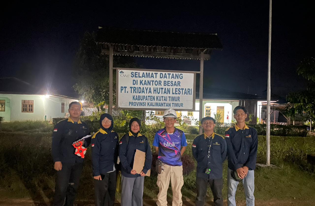 Jasa SLF Jakarta untuk Memenuhi Persyaratan Kelaikan Bangunan Gedung Memastikan bangunan gedung memenuhi persyaratan teknis dan administratif merupakan hal penting bagi pemilik maupun pengelola bangunan. Salah satu dokumen yang diperlukan adalah Sertifikat Laik Fungsi (SLF). Bagi pemilik bangunan di wilayah ibu kota, menggunakan Jasa SLF Jakarta dapat membantu proses persiapan dokumen dan pemenuhan persyaratan kelaikan bangunan secara lebih terarah. PT Bintang Teknik Konsultan menyediakan layanan konsultasi SLF untuk membantu pemilik bangunan, perusahaan, pengembang, dan pengelola gedung dalam memahami serta mempersiapkan kebutuhan pengurusan SLF sesuai ketentuan yang berlaku. Apa Itu Sertifikat Laik Fungsi (SLF)? Sertifikat Laik Fungsi merupakan sertifikat yang menyatakan bahwa suatu bangunan gedung telah memenuhi persyaratan kelaikan fungsi berdasarkan hasil pemeriksaan dan ketentuan yang berlaku. SLF berkaitan dengan aspek keselamatan, kesehatan, kenyamanan, dan kemudahan bangunan untuk digunakan sesuai fungsinya. Kebutuhan SLF dapat berlaku pada berbagai jenis bangunan, seperti gedung perkantoran, bangunan komersial, fasilitas industri, hingga bangunan usaha lainnya sesuai ketentuan yang berlaku. Mengapa Menggunakan Jasa SLF Jakarta? Pengurusan SLF memerlukan perhatian terhadap kelengkapan dokumen dan kondisi teknis bangunan. Dengan menggunakan Jasa SLF Jakarta, pemilik bangunan dapat memperoleh pendampingan untuk memahami tahapan yang perlu dilakukan sebelum pengajuan. Beberapa manfaat pendampingan SLF meliputi: Membantu mengidentifikasi dokumen administratif dan teknis yang diperlukan. Mendukung pemeriksaan awal terhadap kesiapan bangunan. Membantu mengidentifikasi aspek yang perlu diperbaiki sebelum proses pengajuan. Memberikan arahan mengenai tahapan pengurusan sesuai ketentuan yang berlaku. Pendampingan yang tepat dapat membantu mengurangi risiko kekurangan dokumen maupun ketidaksesuaian teknis yang berpotensi menghambat proses. Tahapan Pengurusan SLF Secara umum, proses persiapan SLF meliputi pemeriksaan dokumen bangunan, evaluasi kondisi teknis sesuai kebutuhan, identifikasi kekurangan, serta pemenuhan persyaratan yang ditetapkan. Setelah persyaratan dipersiapkan, proses pengajuan dilakukan melalui mekanisme yang berlaku. Durasi pengurusan dapat berbeda untuk setiap bangunan, bergantung pada kelengkapan dokumen, kondisi aktual bangunan, kebutuhan perbaikan, dan proses evaluasi oleh pihak berwenang. PT Bintang Teknik Konsultan, Mitra Pengurusan SLF Anda PT Bintang Teknik Konsultan siap membantu perusahaan dan pemilik bangunan dalam mempersiapkan kebutuhan pengurusan SLF. Dengan pendampingan yang disesuaikan dengan kondisi bangunan, proses persiapan dokumen dan pemenuhan persyaratan dapat dilakukan secara lebih sistematis. Jika Anda membutuhkan Jasa SLF Jakarta, hubungi PT Bintang Teknik Konsultan untuk mendapatkan informasi dan konsultasi mengenai kebutuhan SLF bangunan Anda.