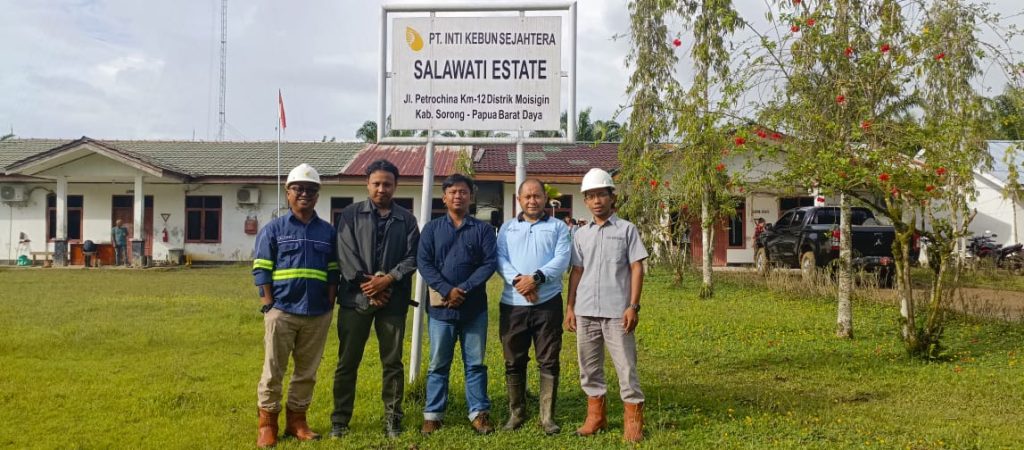 Konsultasi Teknis ANDALALIN untuk Mendukung Kesiapan Proyek Perencanaan pembangunan perlu mempertimbangkan dampaknya terhadap lingkungan sekitar, termasuk kondisi lalu lintas. Penambahan aktivitas dan pergerakan kendaraan dapat memengaruhi akses jalan serta kelancaran perjalanan. Oleh karena itu, konsultasi teknis ANDALALIN dapat membantu pemilik proyek memahami kebutuhan kajian sebelum melanjutkan proses perizinan. PT Bintang Teknik Konsultan menyediakan layanan konsultasi teknis dan perizinan untuk membantu klien mempersiapkan kebutuhan proyek secara lebih sistematis. Apa Itu Konsultasi Teknis ANDALALIN? Konsultasi teknis ANDALALIN merupakan pembahasan awal mengenai kebutuhan Analisis Dampak Lalu Lintas. Dalam konsultasi ini, pemilik proyek dapat menjelaskan rencana kegiatan, lokasi, fungsi bangunan, dan potensi pergerakan kendaraan. Informasi tersebut membantu mengidentifikasi kebutuhan data dan kajian yang relevan. Selain itu, konsultasi dapat memberikan gambaran mengenai dokumen yang perlu disiapkan berdasarkan karakteristik proyek. Perlu diperhatikan bahwa kebutuhan kajian tidak selalu sama. Jenis kegiatan, skala pembangunan, dan ketentuan yang berlaku menjadi pertimbangan penting. Mengapa Konsultasi Sebaiknya Dilakukan Sejak Awal? Konsultasi pada tahap perencanaan membantu pemilik proyek mengenali kebutuhan teknis sebelum pembangunan berjalan lebih jauh. Dengan demikian, potensi kendala dapat diidentifikasi lebih awal. Berikut beberapa manfaat konsultasi teknis ANDALALIN: Memahami kebutuhan kajian lalu lintas. Mengidentifikasi data yang perlu disiapkan. Meninjau rencana akses kendaraan. Mengetahui potensi dampak terhadap jalan sekitar. Memahami tahapan dan ruang lingkup pekerjaan. Selain itu, konsultasi dapat membantu pemilik proyek memperkirakan kebutuhan waktu dan anggaran secara lebih realistis. Informasi yang Perlu Dibawa Saat Konsultasi Agar pembahasan lebih efektif, siapkan beberapa informasi dasar mengenai proyek Anda. Pertama, berikan alamat atau lokasi pembangunan beserta fungsi kegiatannya. Kedua, siapkan informasi luas lahan, rencana bangunan, dan akses kendaraan. Jika tersedia, sertakan pula denah lokasi, gambar perencanaan, serta data lalu lintas awal. Selanjutnya, konsultan dapat meninjau informasi tersebut untuk mengidentifikasi kebutuhan tambahan. Dokumen yang lengkap akan membantu proses konsultasi menjadi lebih terarah. Namun, kebutuhan akhir tetap bergantung pada hasil peninjauan dan persyaratan yang berlaku. Bagaimana Memilih Layanan Konsultasi? Pilih penyedia jasa yang mampu menjelaskan aspek teknis dengan bahasa yang mudah dipahami. Pastikan pula ruang lingkup konsultasi dan biaya layanan disampaikan secara jelas. Hindari janji yang menjamin persetujuan tanpa pemeriksaan. Konsultasi bertujuan membantu persiapan dan pemahaman persyaratan, sedangkan keputusan tetap berada pada pihak berwenang. Konsultasikan Proyek Anda Bersama PT Bintang Teknik Konsultan PT Bintang Teknik Konsultan siap membantu Anda memahami kebutuhan teknis ANDALALIN sesuai kondisi dan rencana pembangunan. Hubungi PT Bintang Teknik Konsultan untuk mendapatkan konsultasi teknis ANDALALIN. Dengan memahami kebutuhan sejak awal, Anda dapat menyiapkan data dan dokumen secara lebih terstruktur.